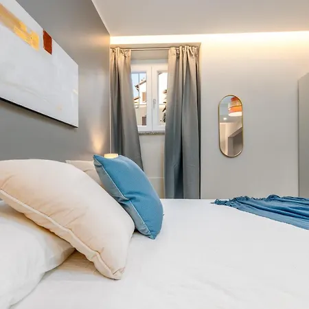 Feel - Grand Alta Apartment